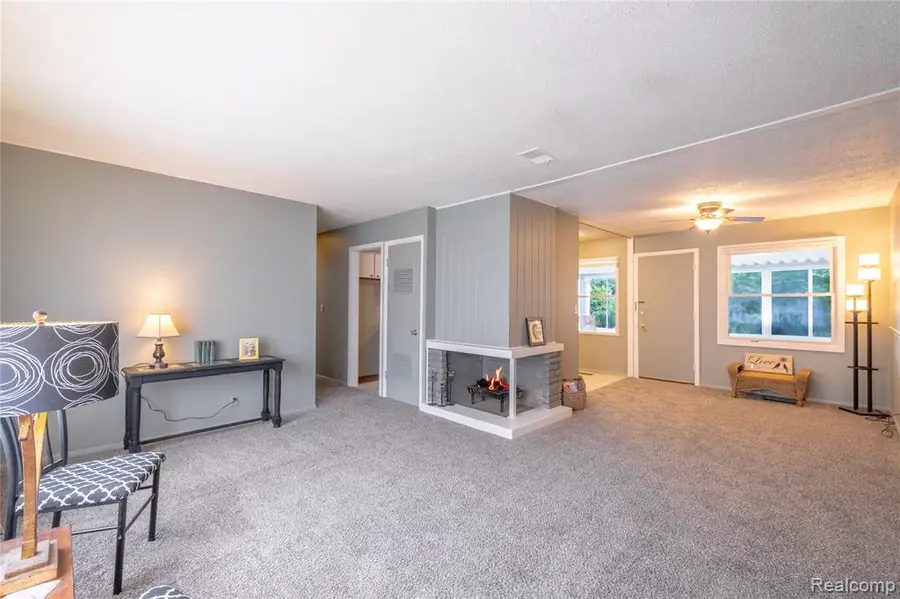 1814 Carmanbrook, Flint, MI 48507 - #3