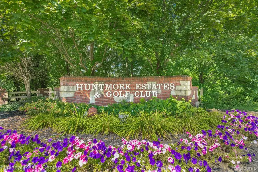 9760 Dornoch, Brighton, MI  - Image #2