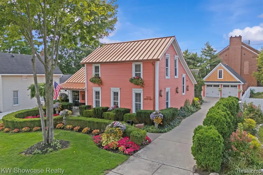 209 Hickory, Milford, MI  - #1
