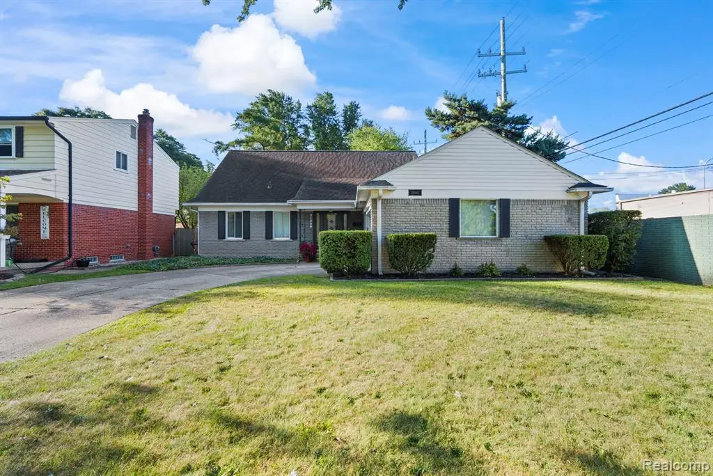 21500 Erben, Saint Clair Shores, MI  - #1