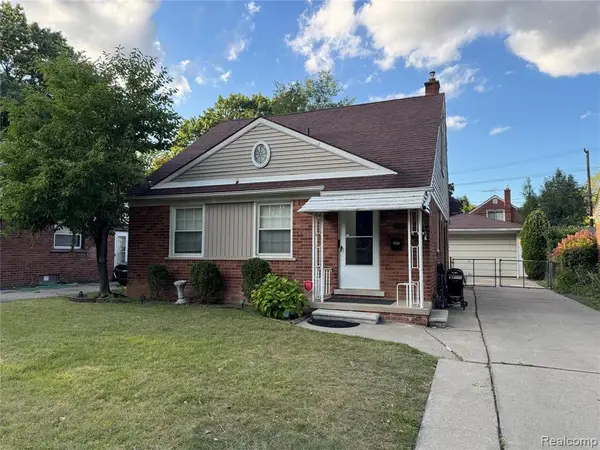 20312 Carlysle, Dearborn, MI 