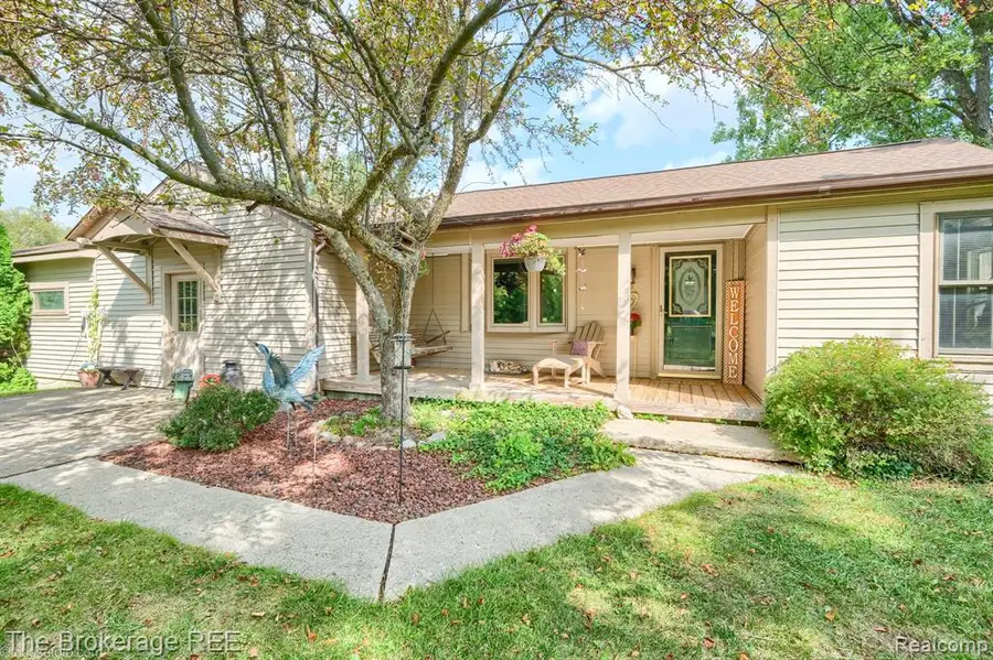 8439 Burpee, Grand Blanc, MI  - Image #2