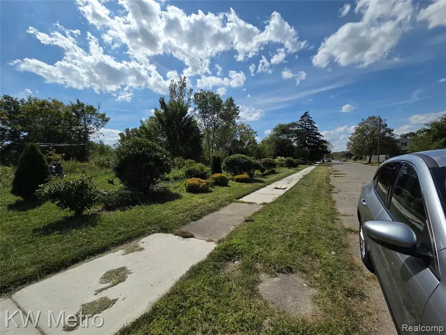 14166 Mayfield Street, Detroit, MI 48205 - #2