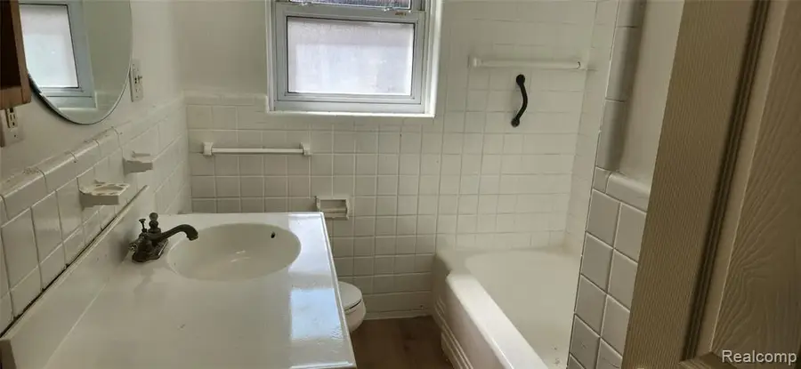 22847 Panama, Warren, MI  - Image #3