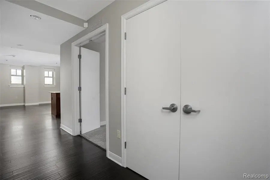 525 W Lafayette #18B, Detroit, MI  - Image #3