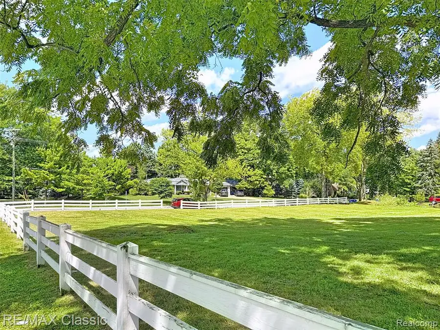 2100 Tuomy, Ann Arbor, MI 48104 - #3
