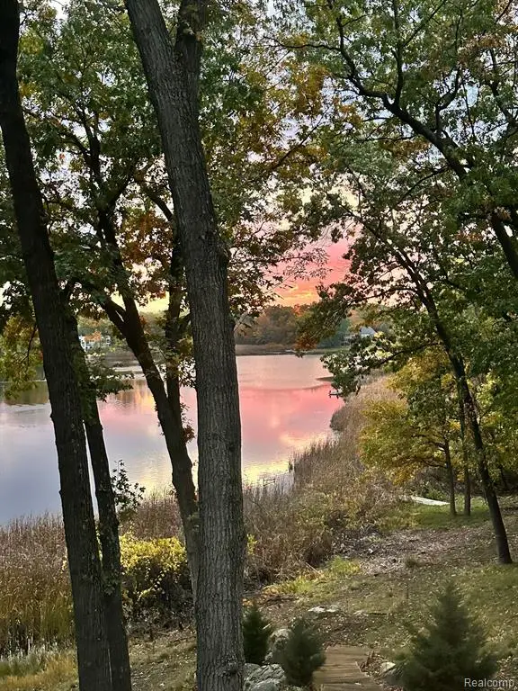 1723 Heron Ridge, Bloomfield Hills, MI  - Image #1