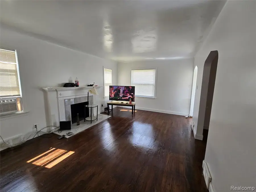 11010 Rossiter, Detroit, MI  - Image #3