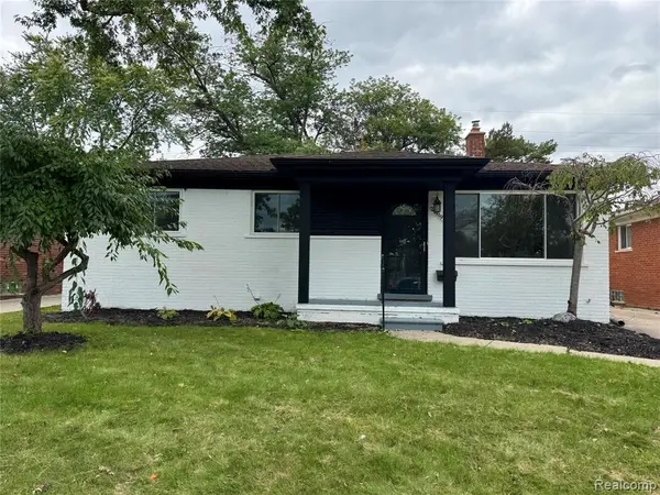 27719 Rockwood, Saint Clair Shores, MI 