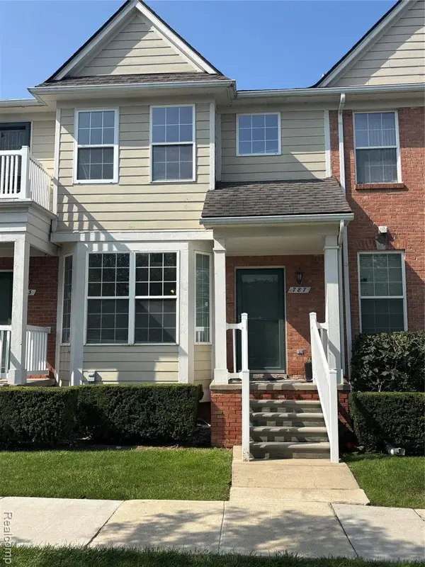 787 Piper, Detroit, MI 48215