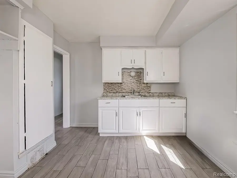 19300 Fenmore, Detroit, MI 48235 - #3