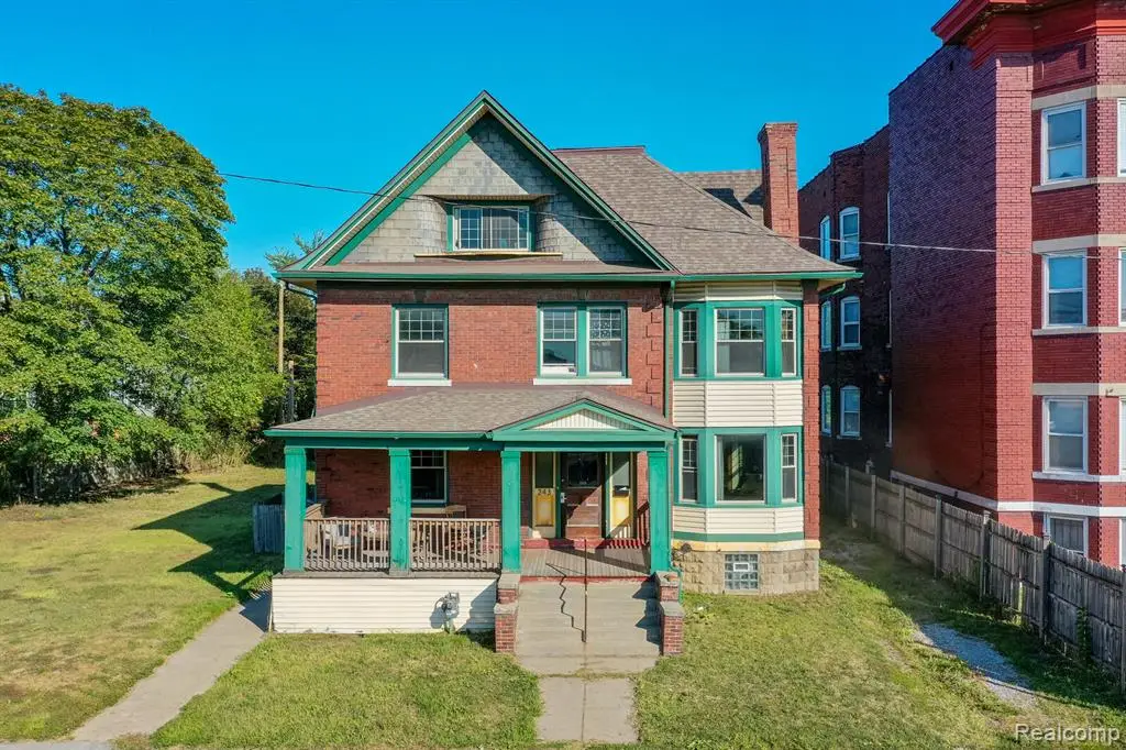 243 E Edsel Ford, Detroit, MI 48202 - #1