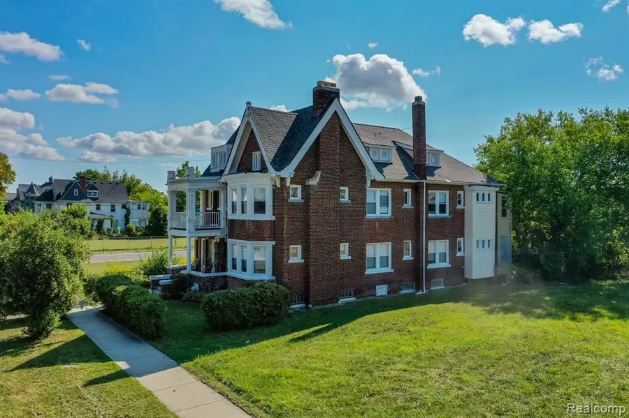 100 Chandler, Detroit, MI 48202 - #2