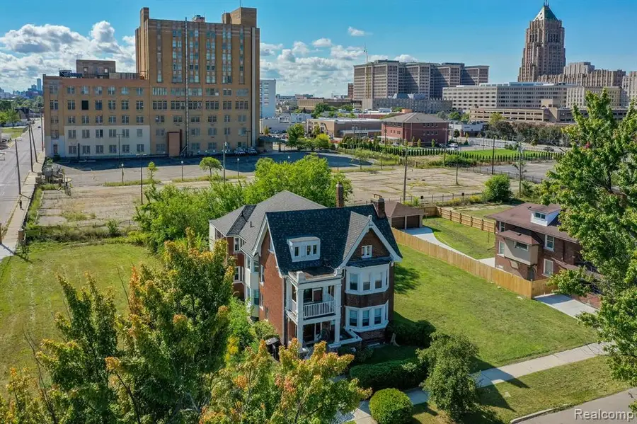 100 Chandler, Detroit, MI 48202 - #3