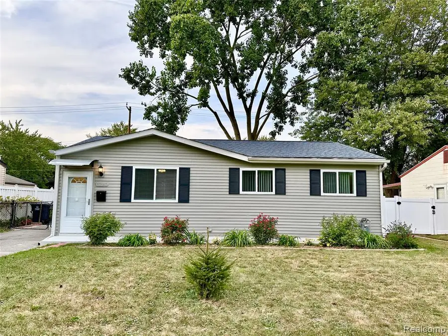 32140 Palmer, Westland, MI 48186 - #2