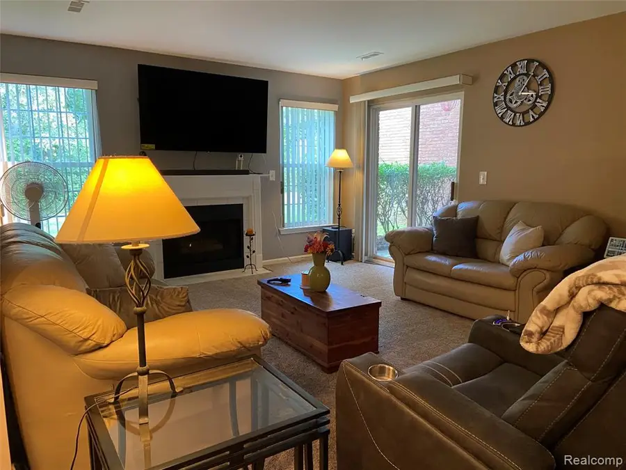 56246 Troon #195, Shelby Charter Township, MI  - Image #2