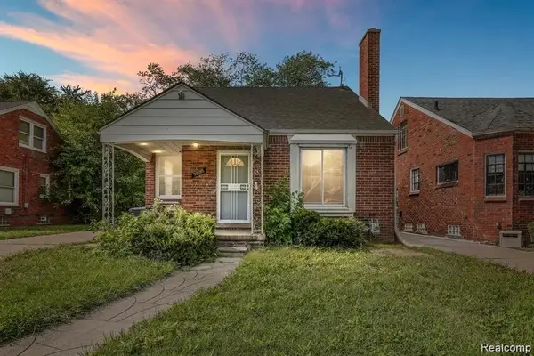 10595 Somerset, Detroit, MI 