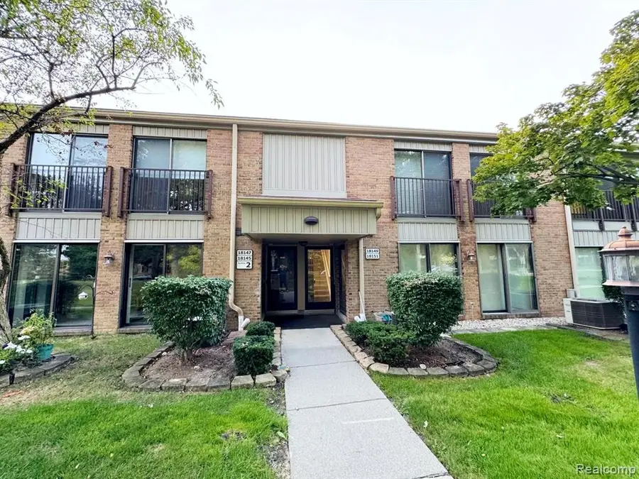 18149 University Park, Livonia, MI  - Image #2
