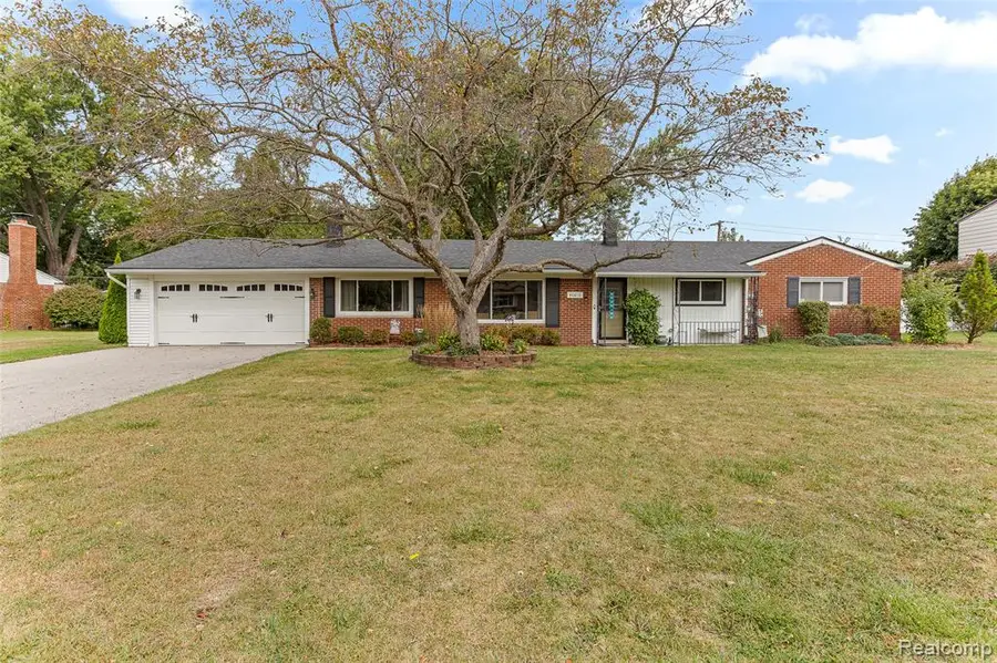 40610 Rock Hill, Novi, MI 48375 - Image #3