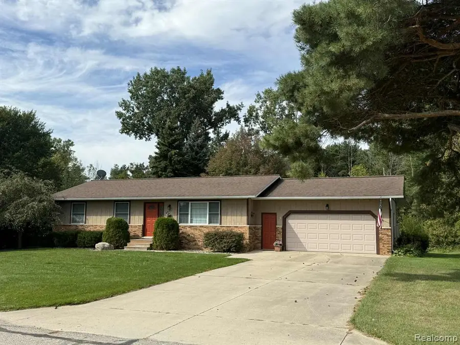 957 Linda, Bad Axe, MI  - Image #2