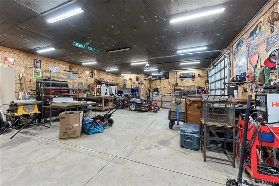 6411 W Newburg, Carleton, MI  - Image #3