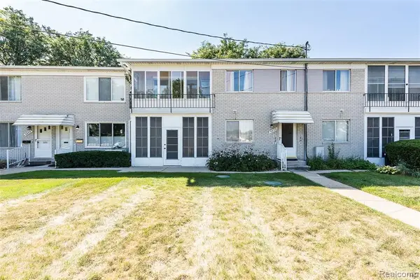 5959 Alan, Brighton, MI 48116