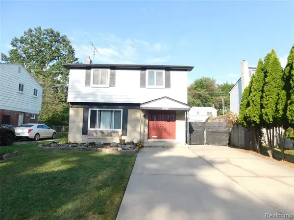 29915 Everett, Southfield, MI 