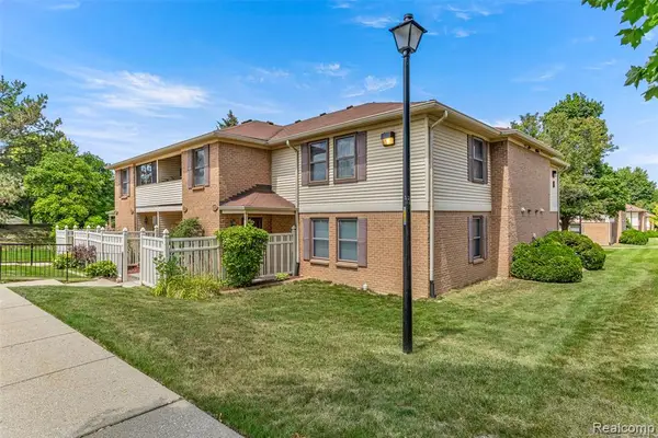 19623 Northridge, Northville, MI 