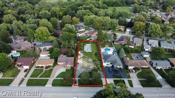 17517 W Outer, Dearborn Heights, MI 48127