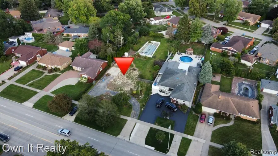 17517 W Outer, Dearborn Heights, MI 48127 - #2