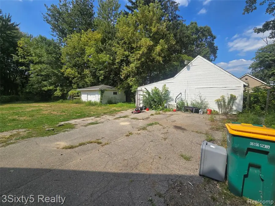 11190 Inkster, Romulus, MI  - Image #3