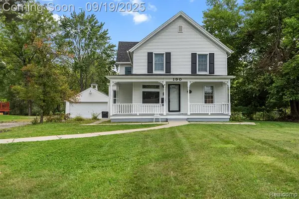 190 Riverside, Mount Clemens, MI 