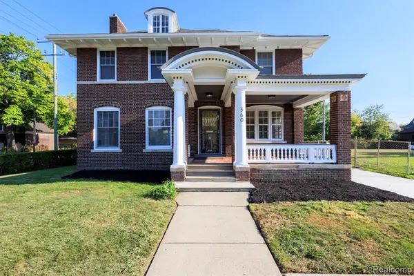 360 E Boston, Detroit, MI 48202