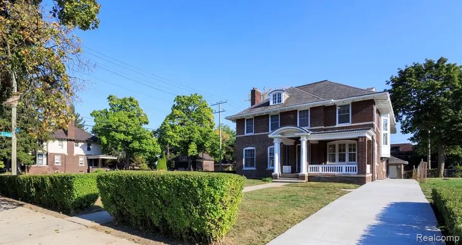 360 E Boston, Detroit, MI 48202 - #2
