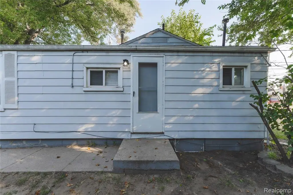 4901 Cornell, Dearborn Heights, MI 48125 - #1