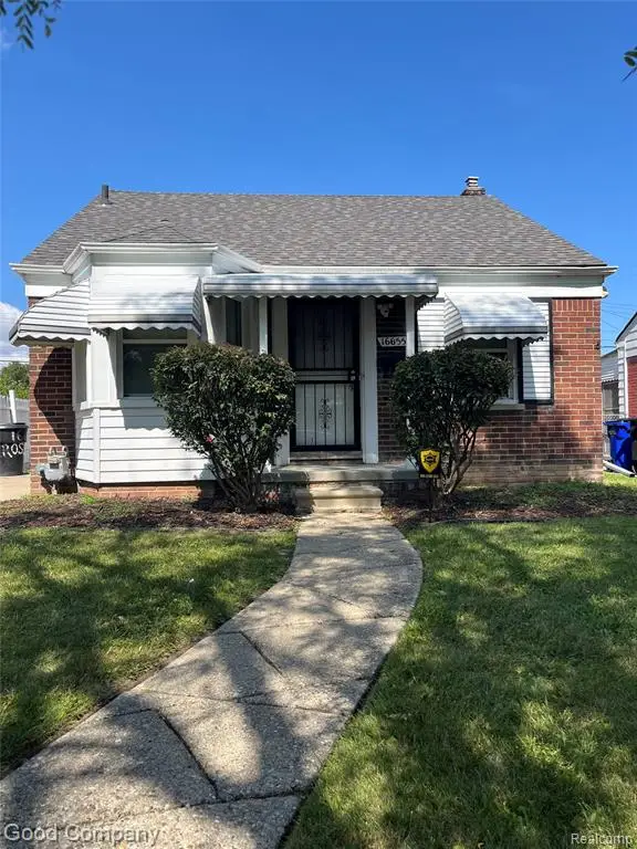 16655 Rossini, Detroit, MI 48205
