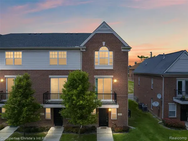 275 E Palmer, Detroit, MI 