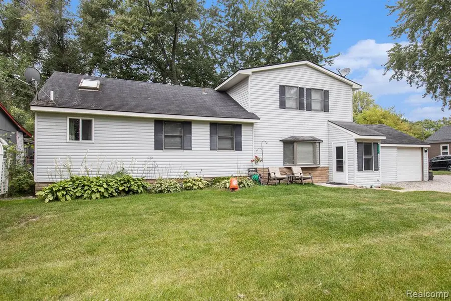 1904 Viola, Ortonville, MI  - Image #2