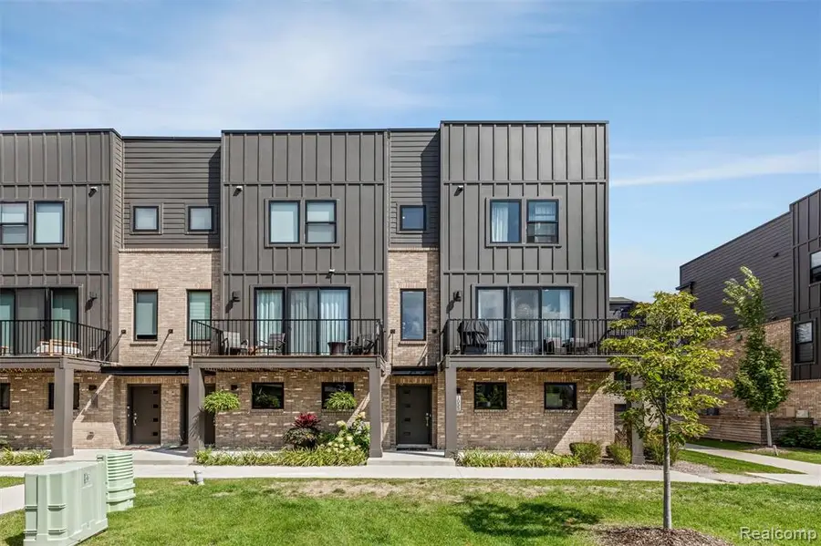 1055 Hampton, Detroit, MI  - Image #2