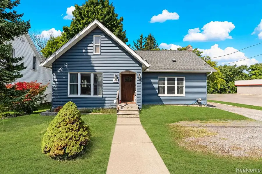 506 W Vienna, Clio, MI  - #2