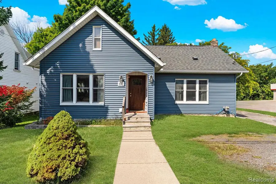 506 W Vienna, Clio, MI  - #3