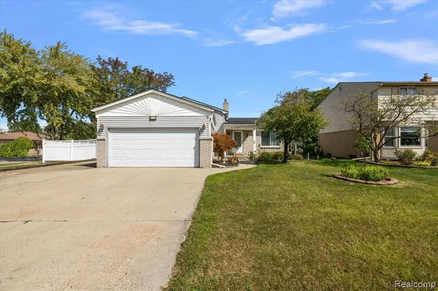 40058 Fraser, Sterling Heights, MI  - Image #2