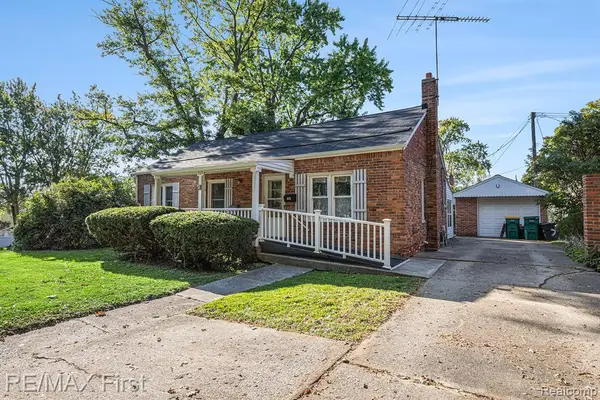 703 Trumbull, Saint Clair, MI 