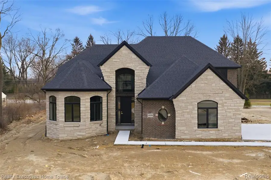 12020 Encore, Shelby, MI 48315 - #2