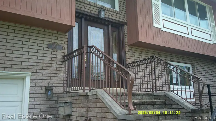 9531 W Outer, Detroit, MI 48223 - #2