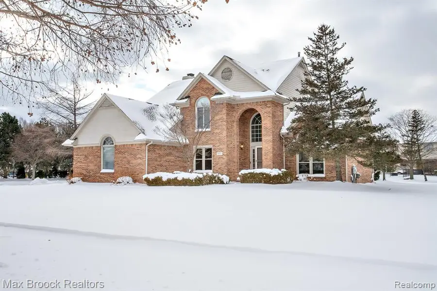 6817 Woodcrest, Troy, MI 48098 - #2