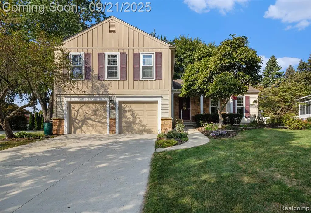 24529 Christina, Novi, MI  - Image #1