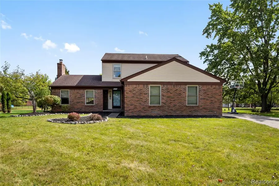 28615 Ryan, Farmington Hills, MI 48336 - #3