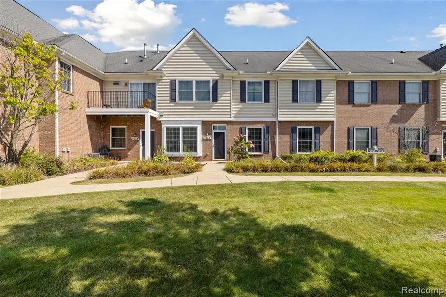 1014 Shiawassee, Howell, MI  - Image #3