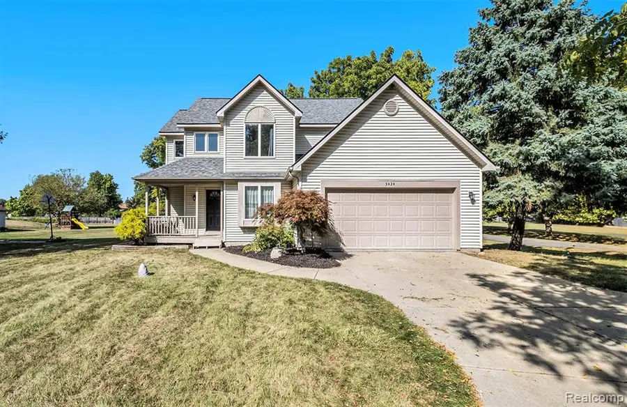 3424 W Shiawassee, Fenton, MI  - Image #3